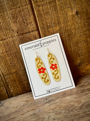 Red Poppy (Cream, red, matte gold)